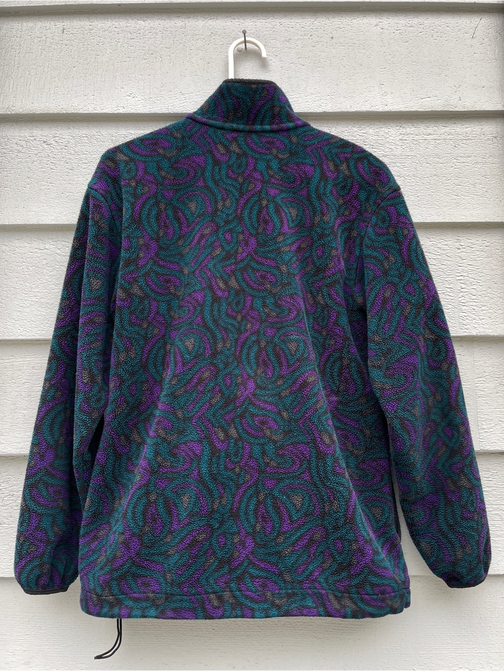 L.L. Bean Vintage Fleece Pullover, Women’s Large, Black/Teal/Purple/Gray Print - Picture 2 of 3
